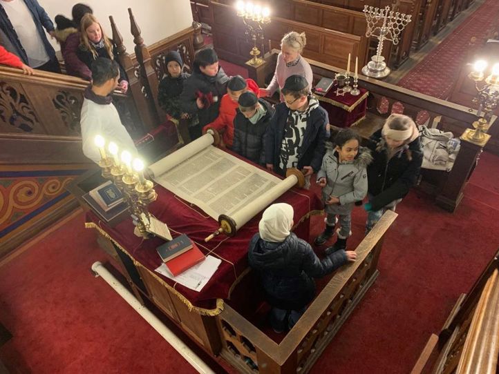 Besøk i synagogen